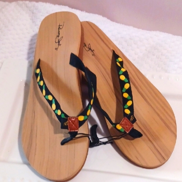 Panama Jack 🍍 Black and Yellow Pineapple Design Women's Sandals L - Picture 10 of 13